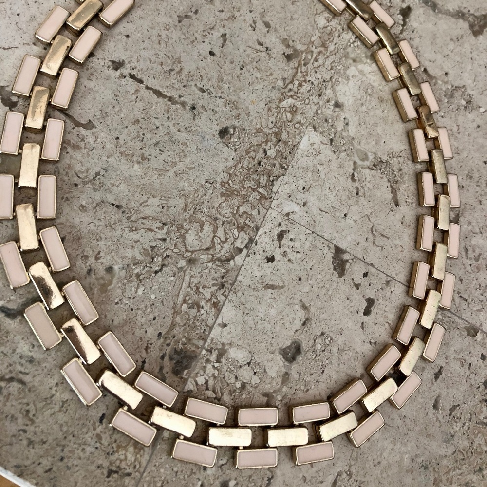NWOT - FOREVER 21 Pink and Gold Chain Necklace